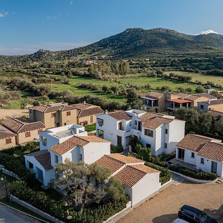 Residenza L'Alzoni Otel San Teodoro  Dış mekan fotoğraf