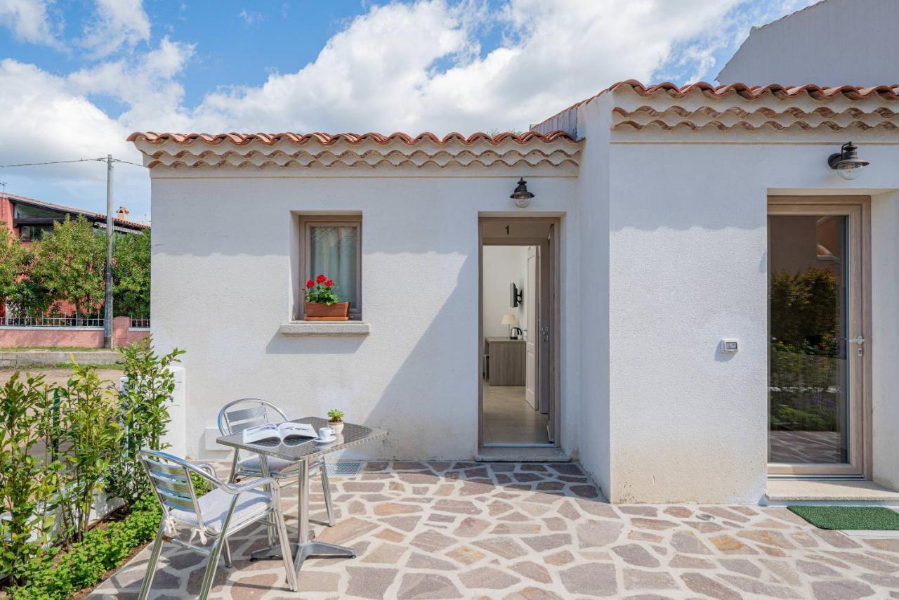 Residenza L'Alzoni Otel San Teodoro  Dış mekan fotoğraf