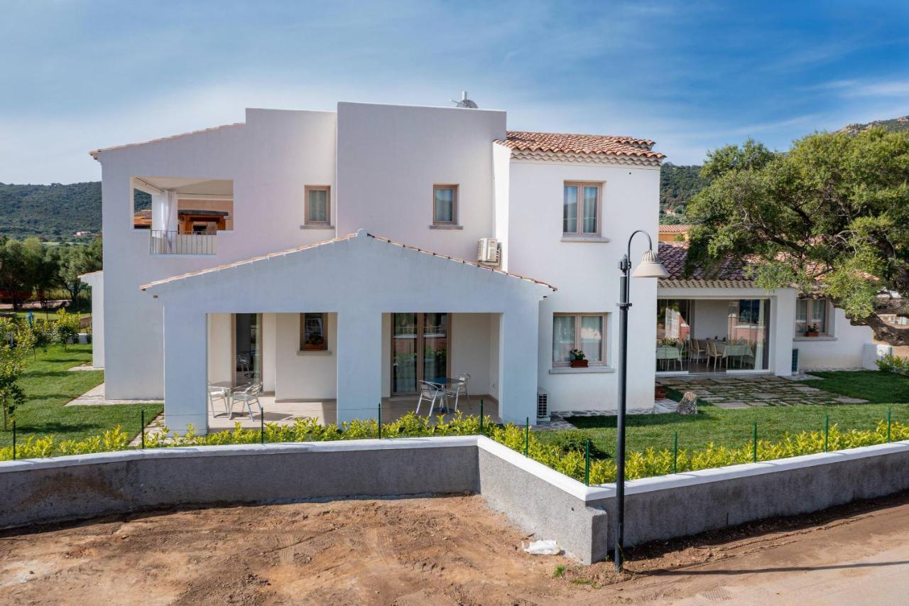Residenza L'Alzoni Otel San Teodoro  Dış mekan fotoğraf