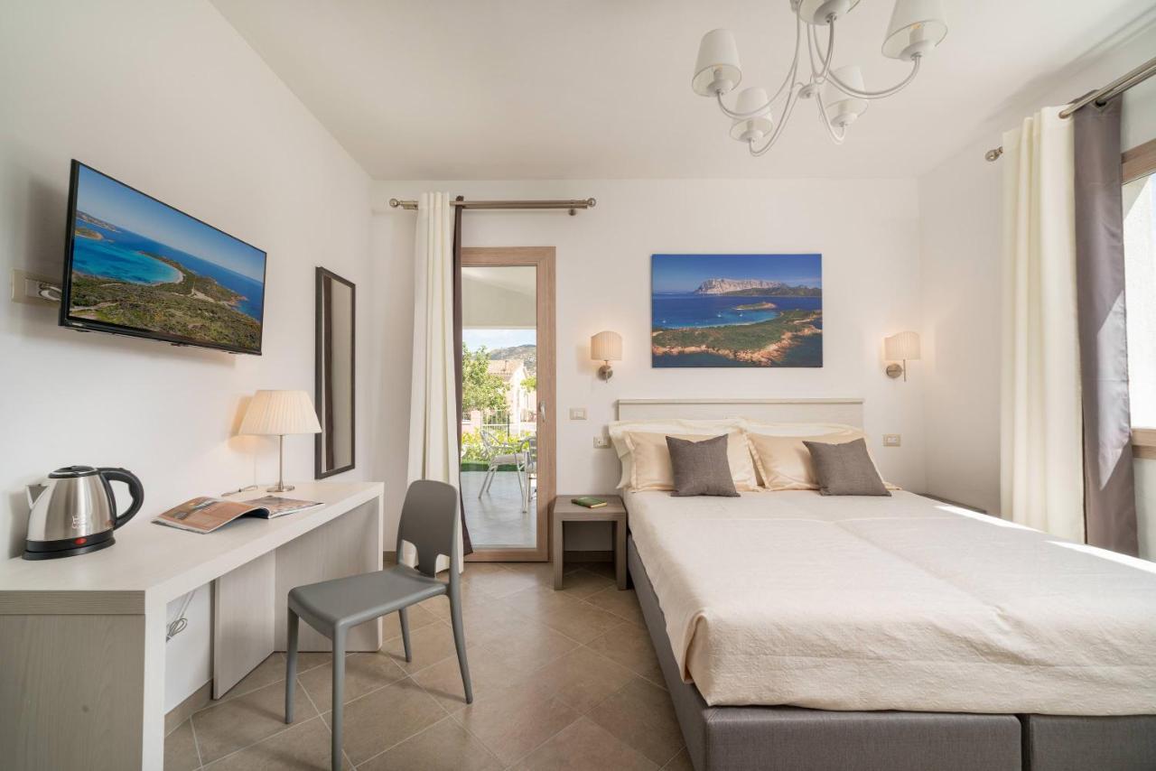 Residenza L'Alzoni Otel San Teodoro  Dış mekan fotoğraf