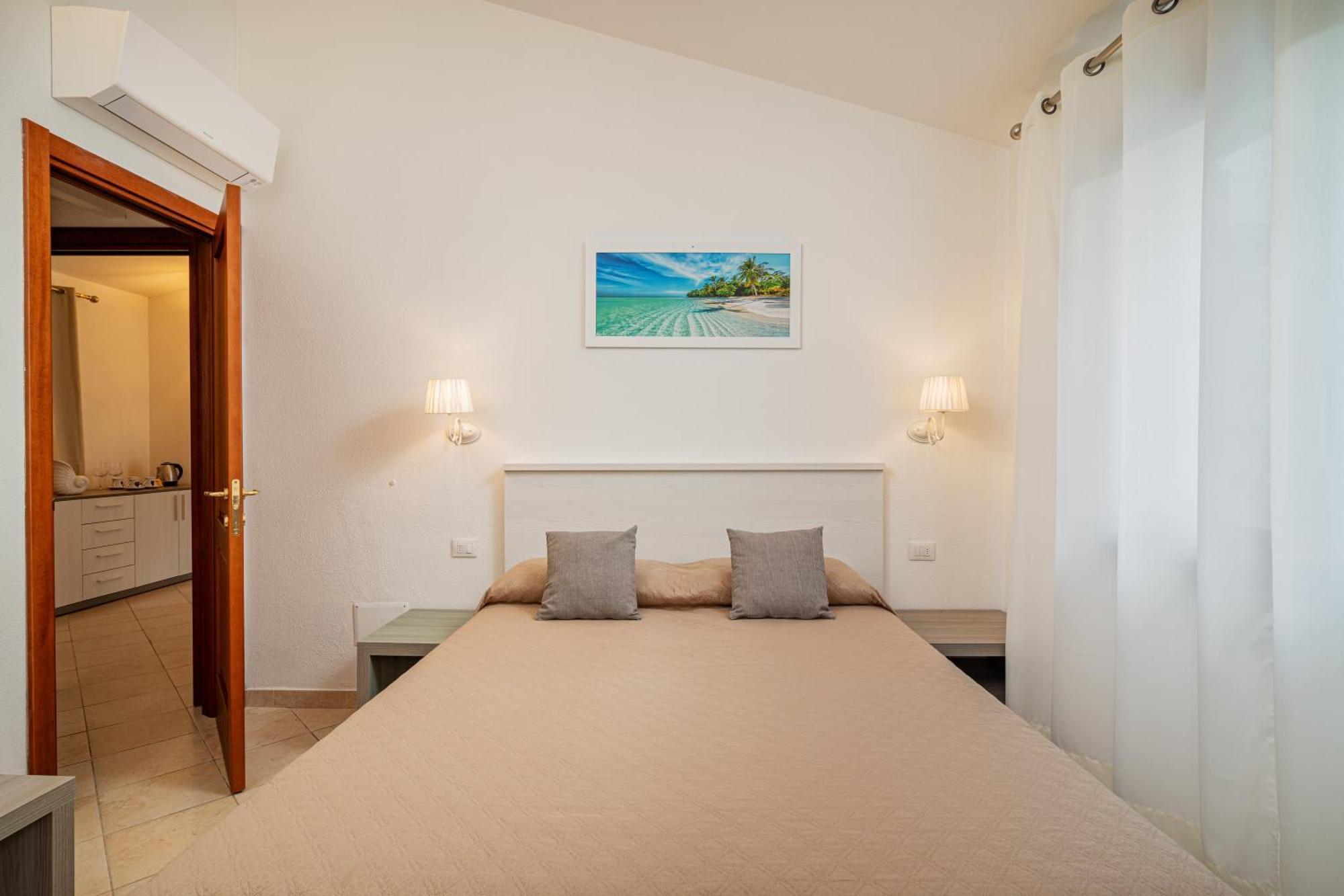 Residenza L'Alzoni Otel San Teodoro  Dış mekan fotoğraf